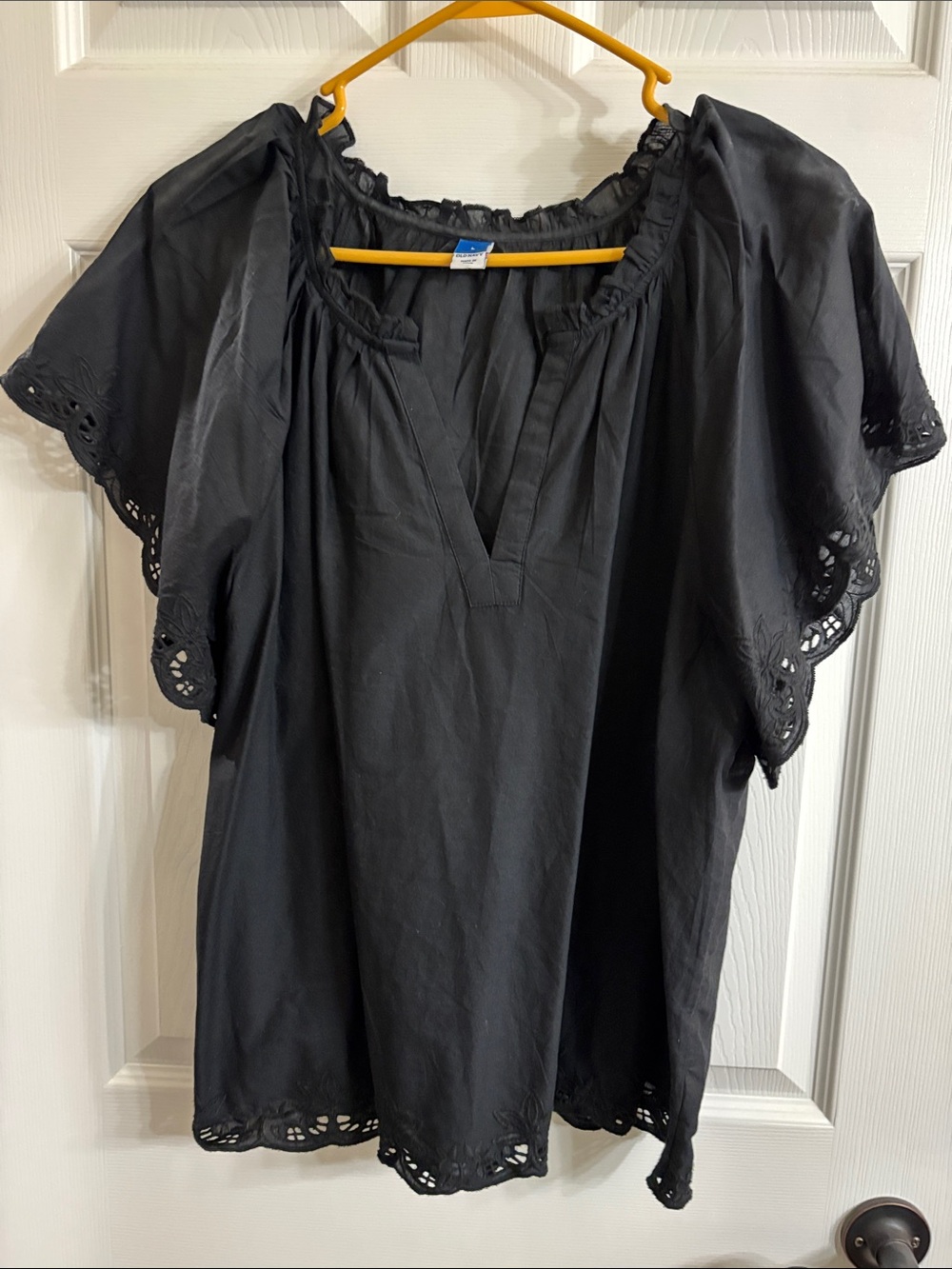 Old Navy Black Eyelet Flutter-Sleeve Blouse